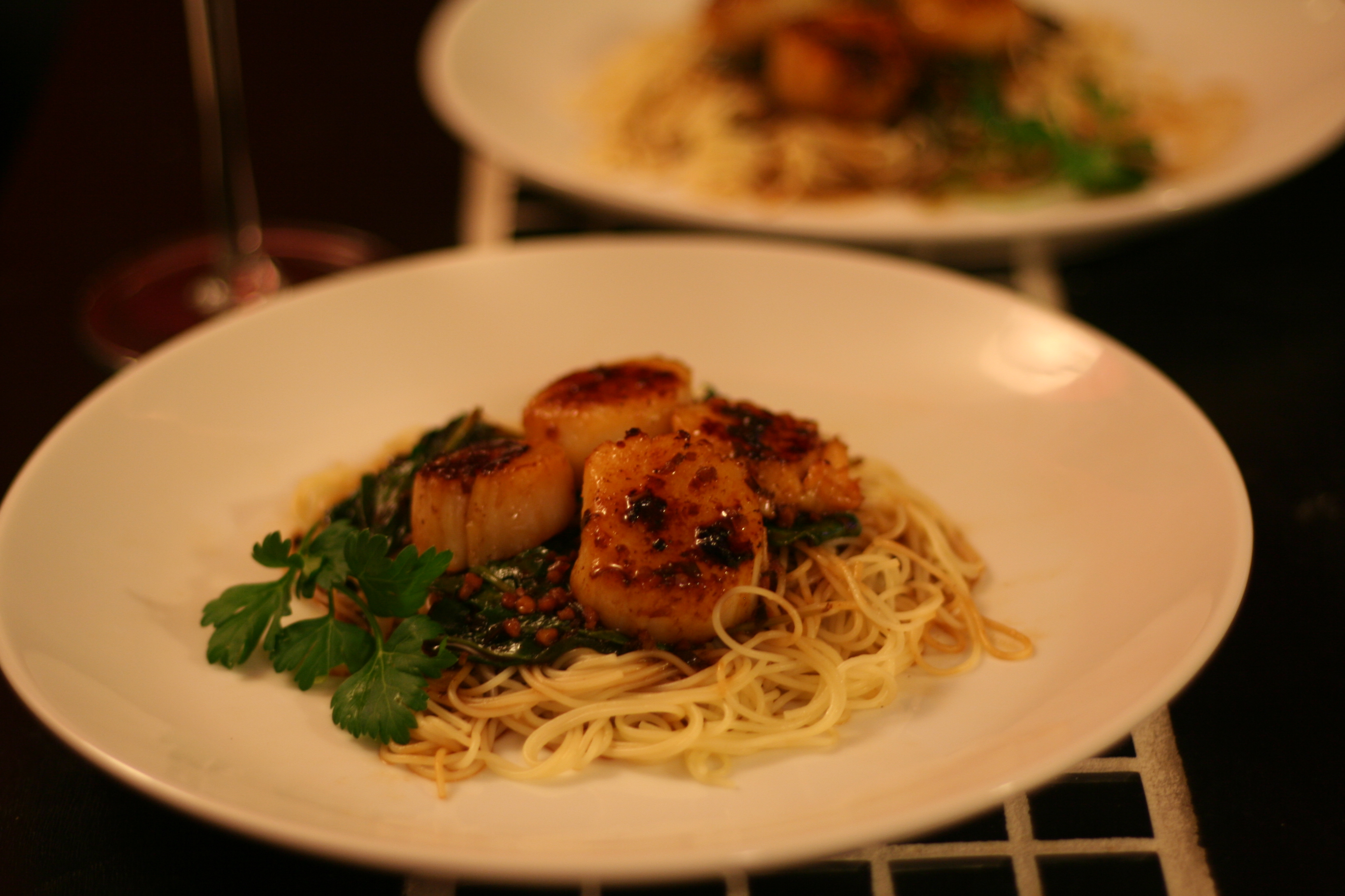 SAUTEED SCALLOPS WITH ANGEL HAIR PASTA