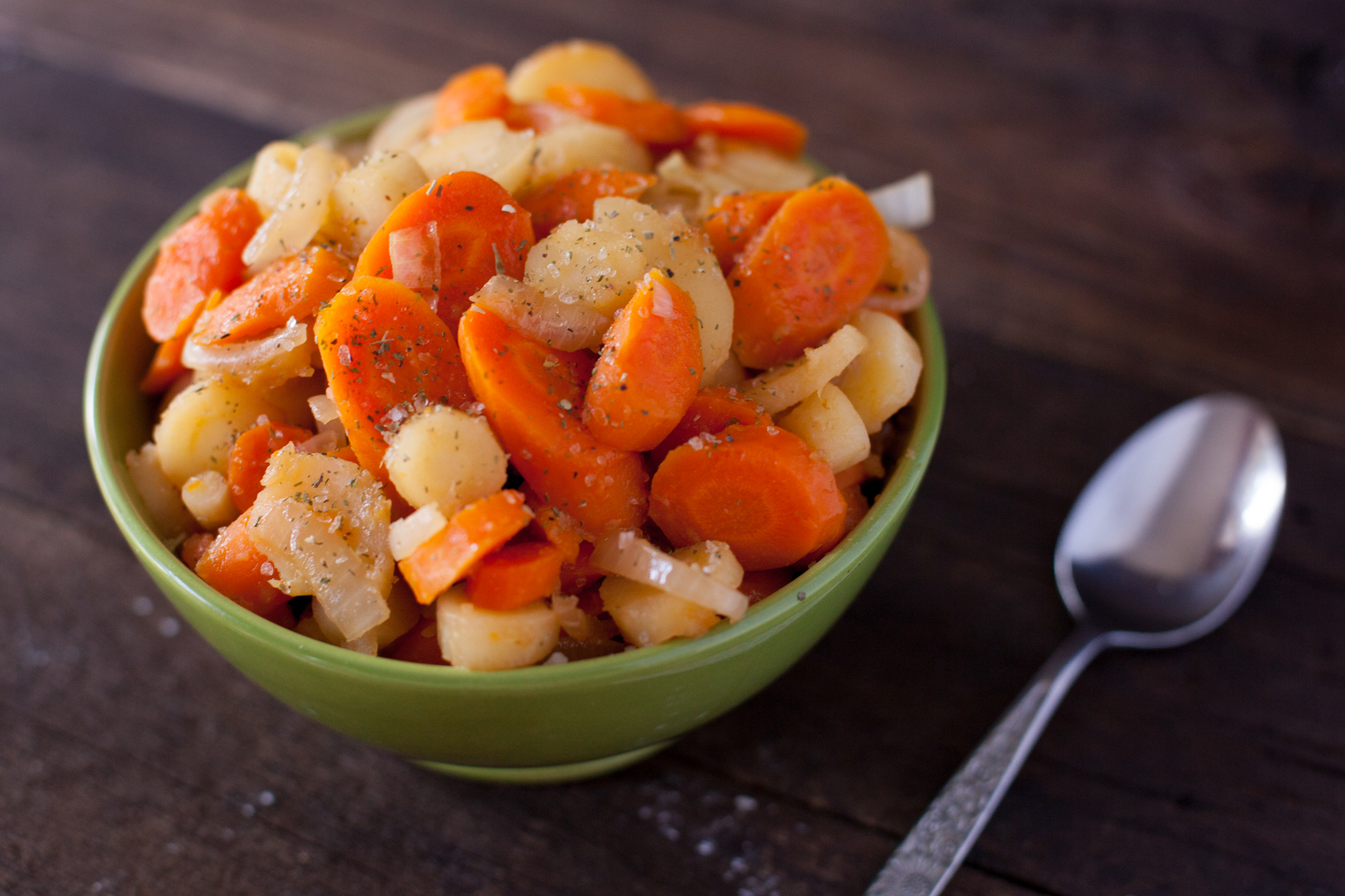 HONEY GLAZED CARROTS AND PARSNIPS