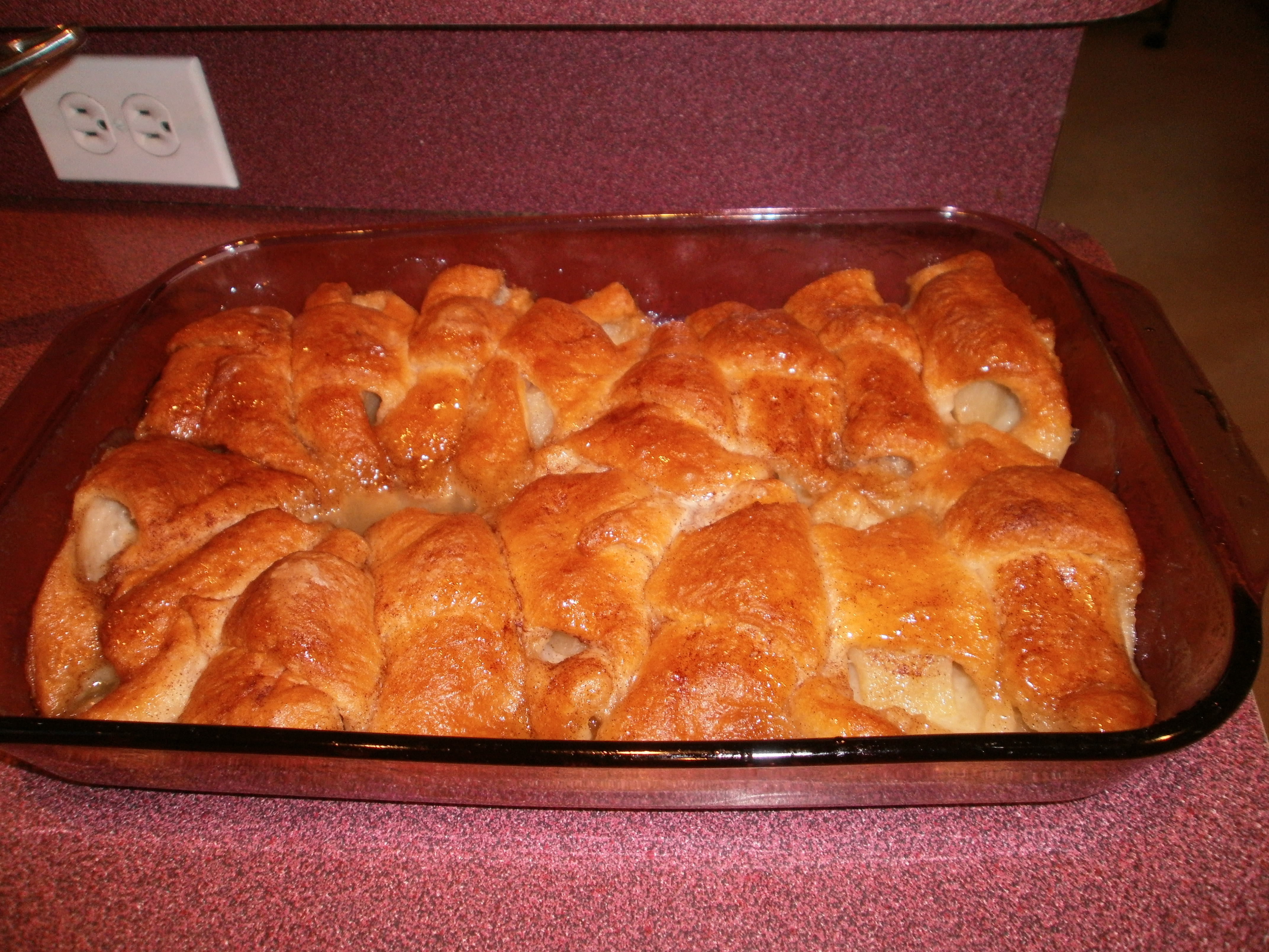 NO-KNEAD APPLE DUMPLINGS