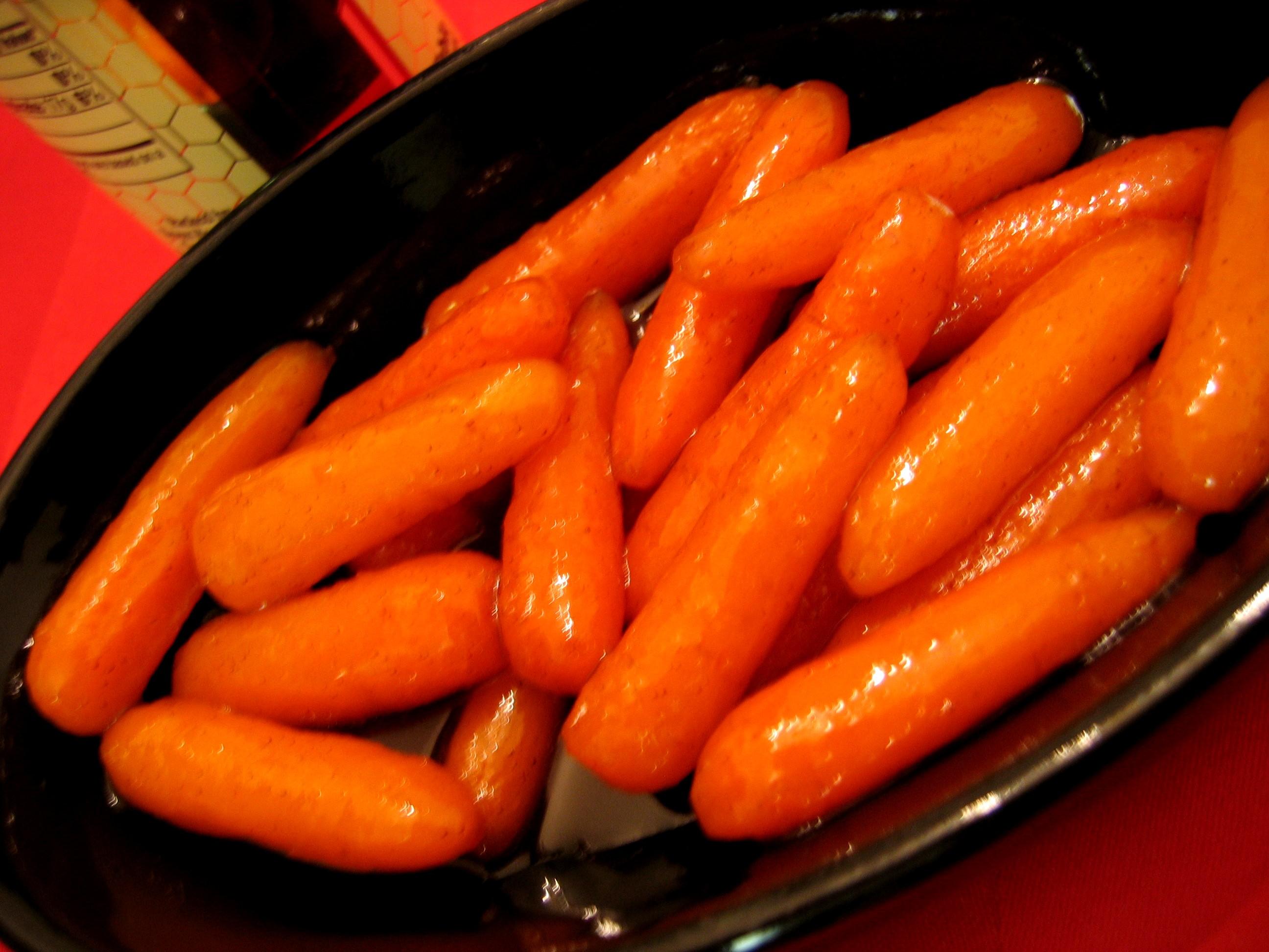 HONEY GLAZED CARROTS