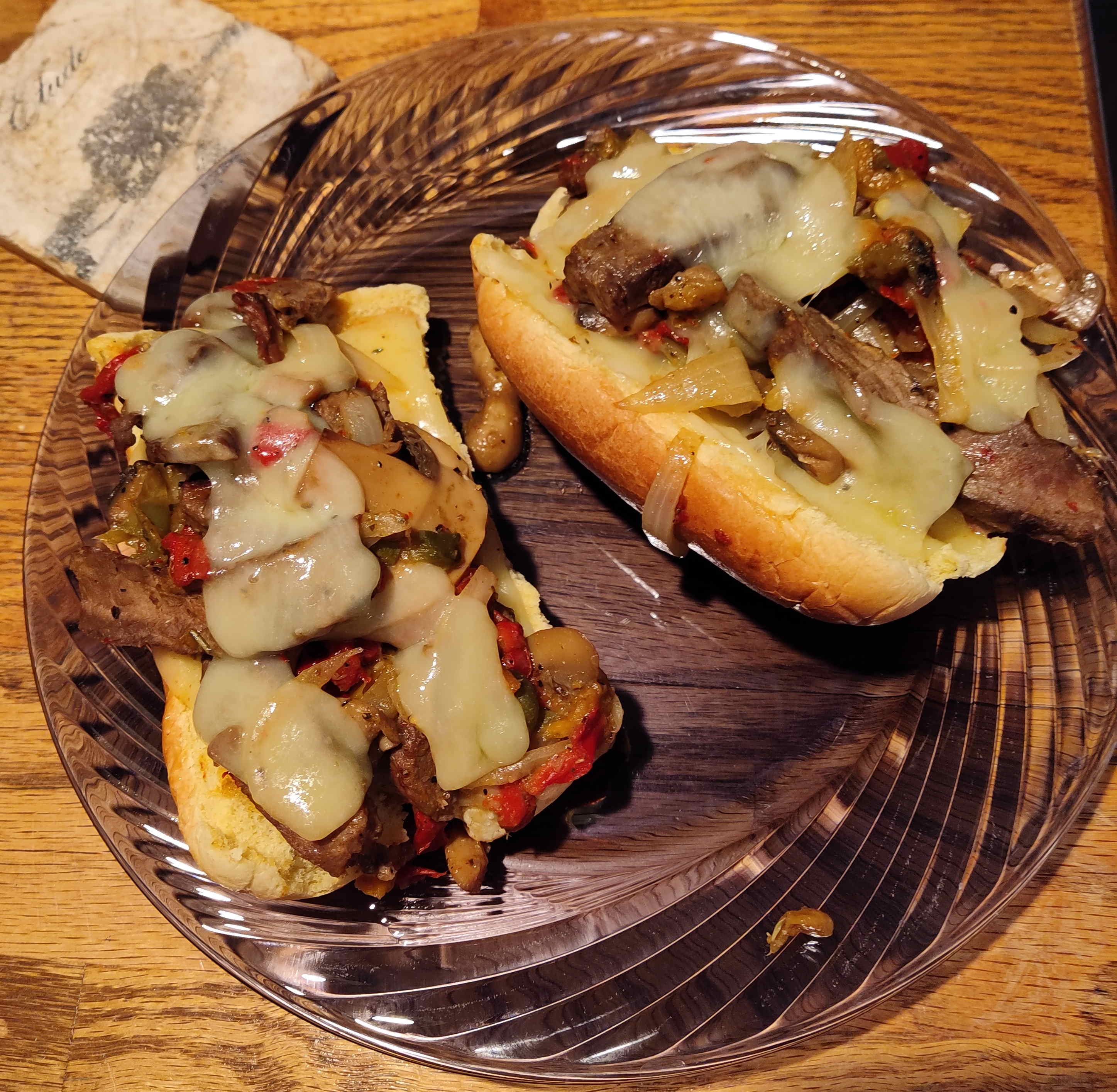 No Trip To Philly Required To Enjoy This Ridiculously Good Cheesesteak