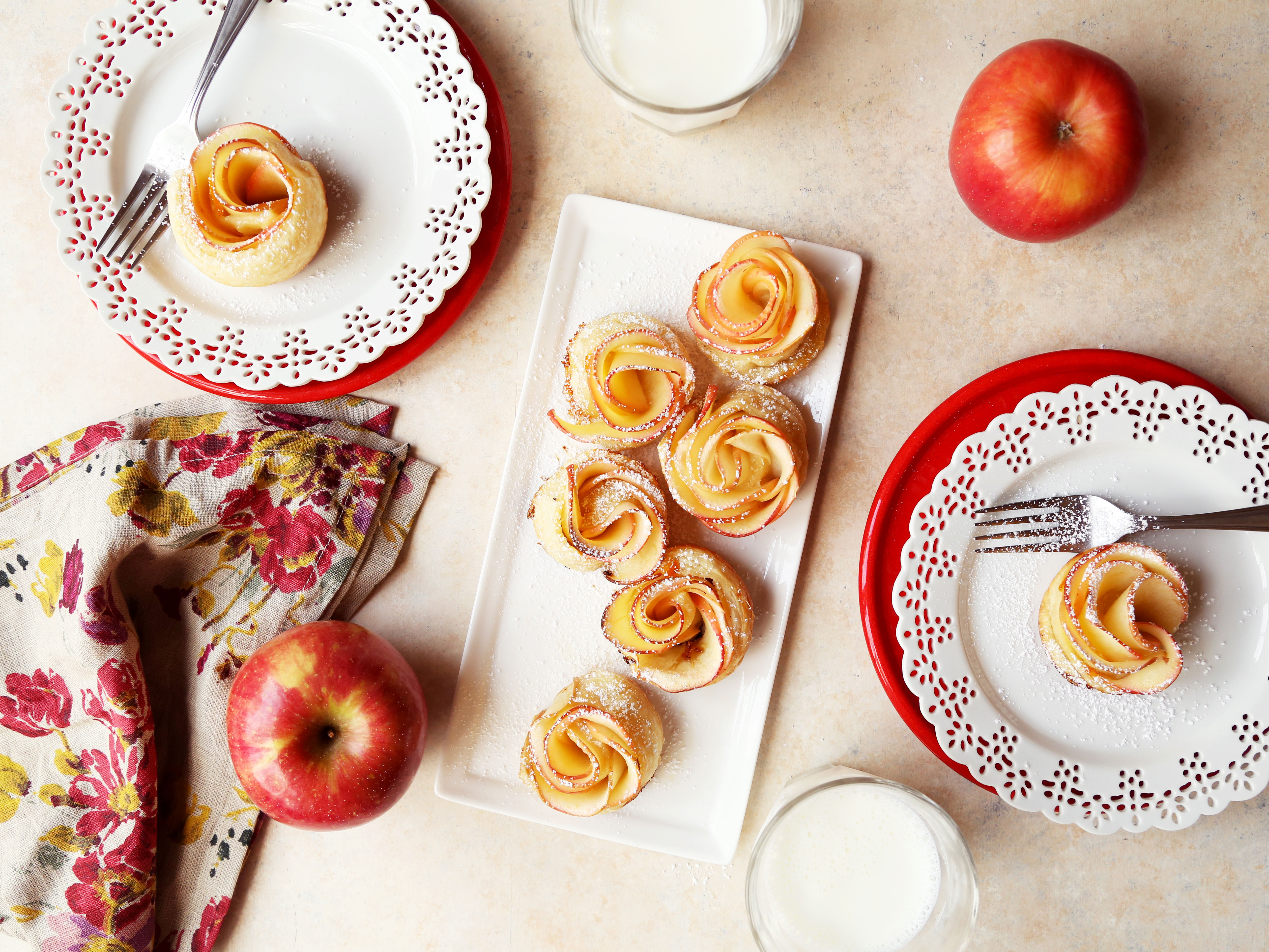 Easiest Apple Roses