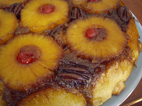 MEAN CHEF'S PINEAPPLE UPSIDE-DOWN CAKE