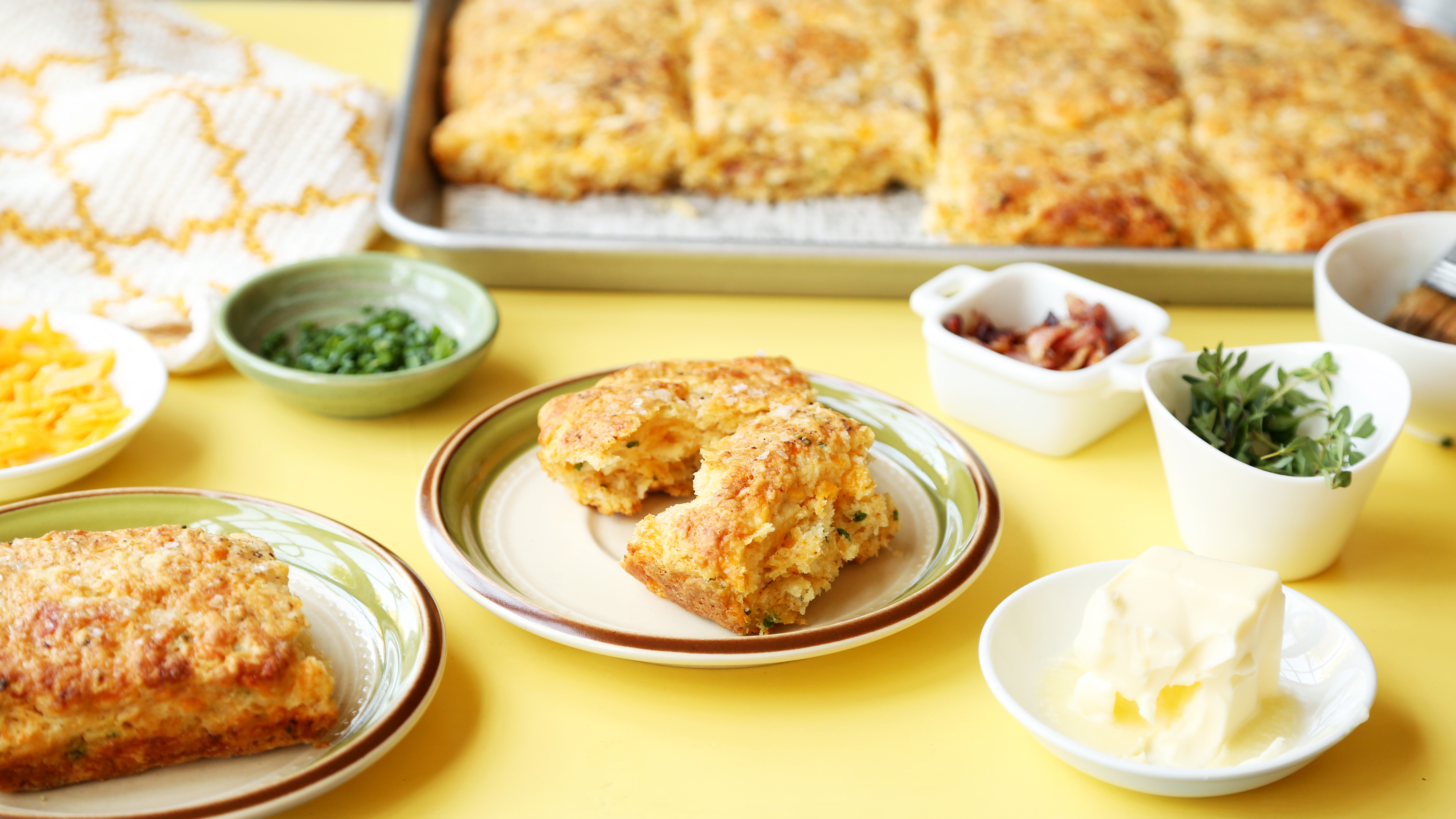 Cheddar Pan Biscuits Recipe