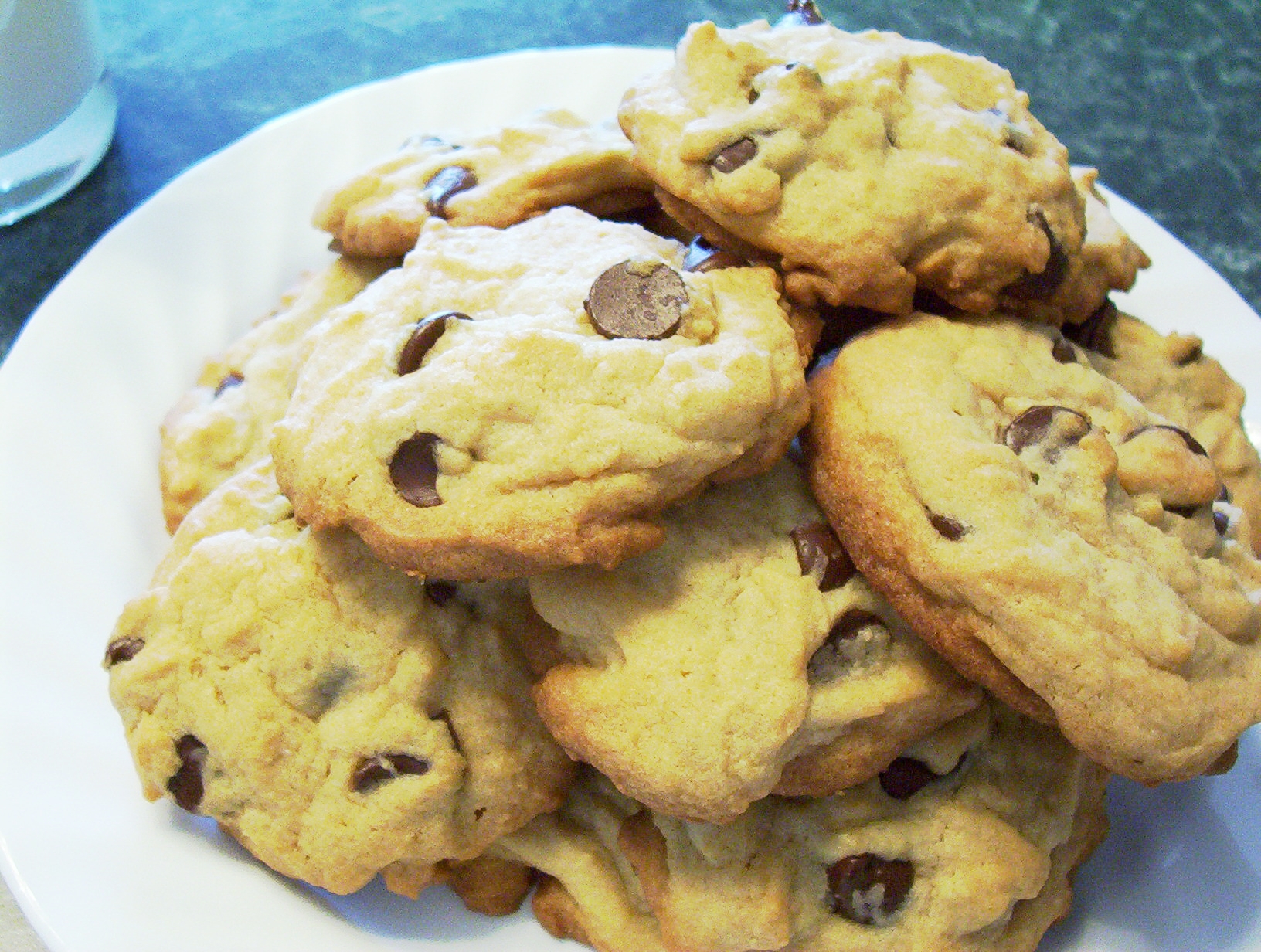 JULIE'S CHOCOLATE CHIP COOKIES