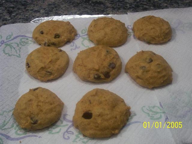 PUMPKIN CHOCOLATE CHIP COOKIES