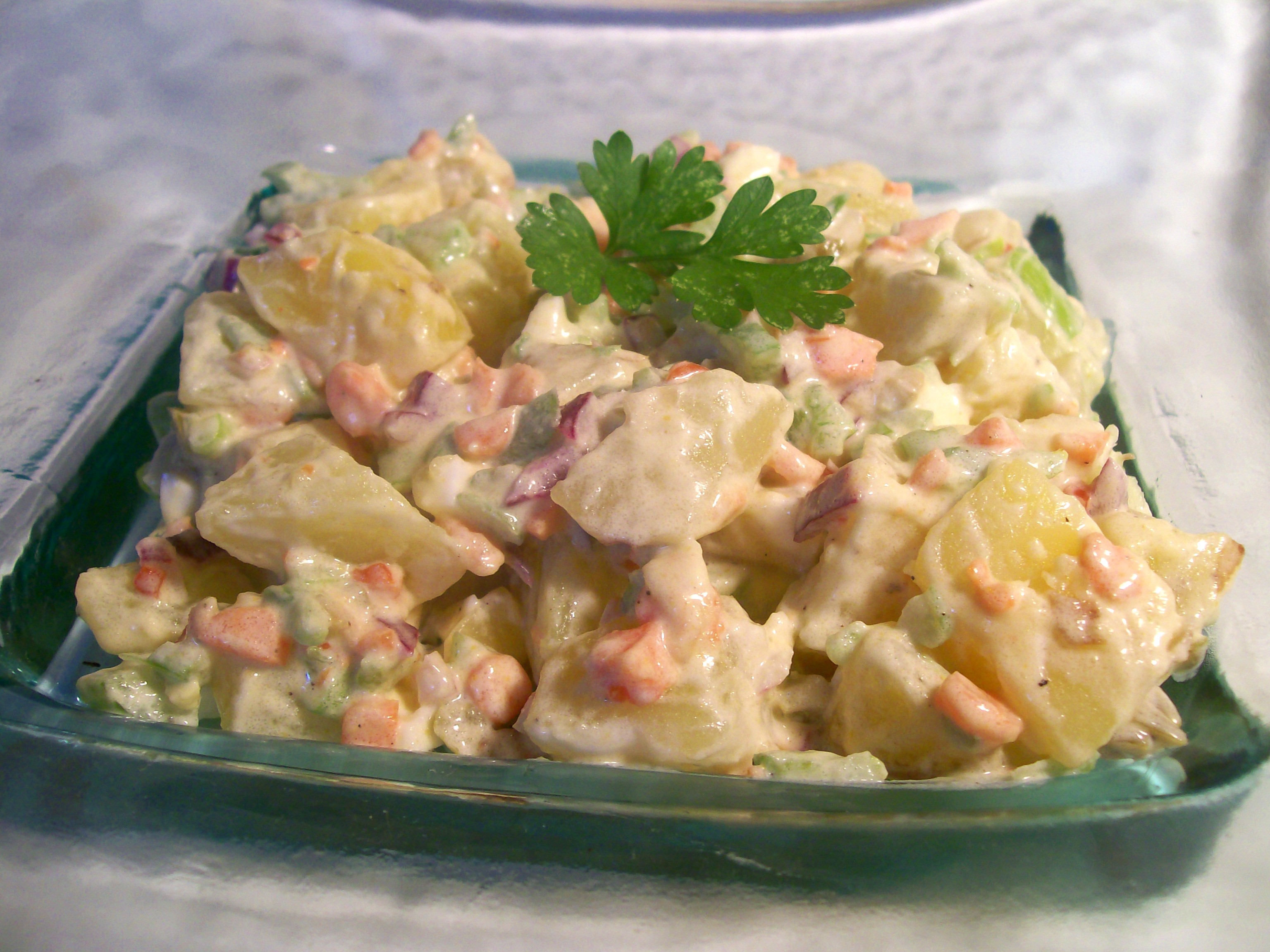 LINDA'S SPECIAL POTATO SALAD