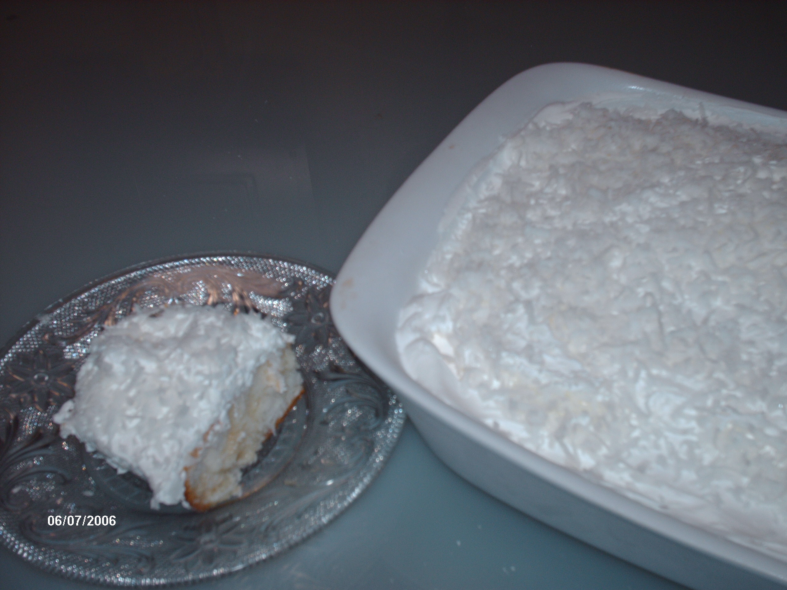 ✢ Recipe COCONUT REFRIGERATOR CAKE