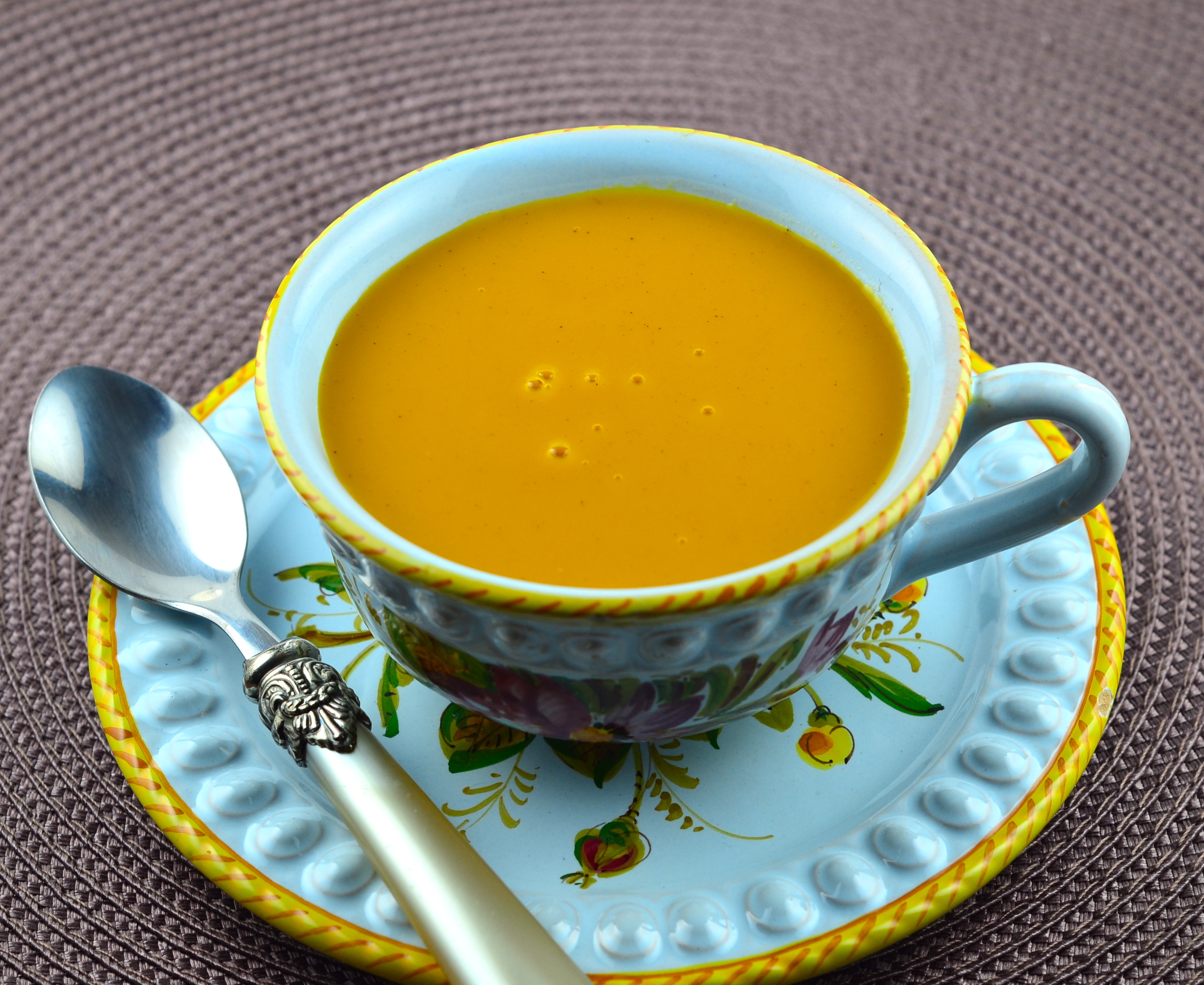 CARROT AND GINGER SOUP