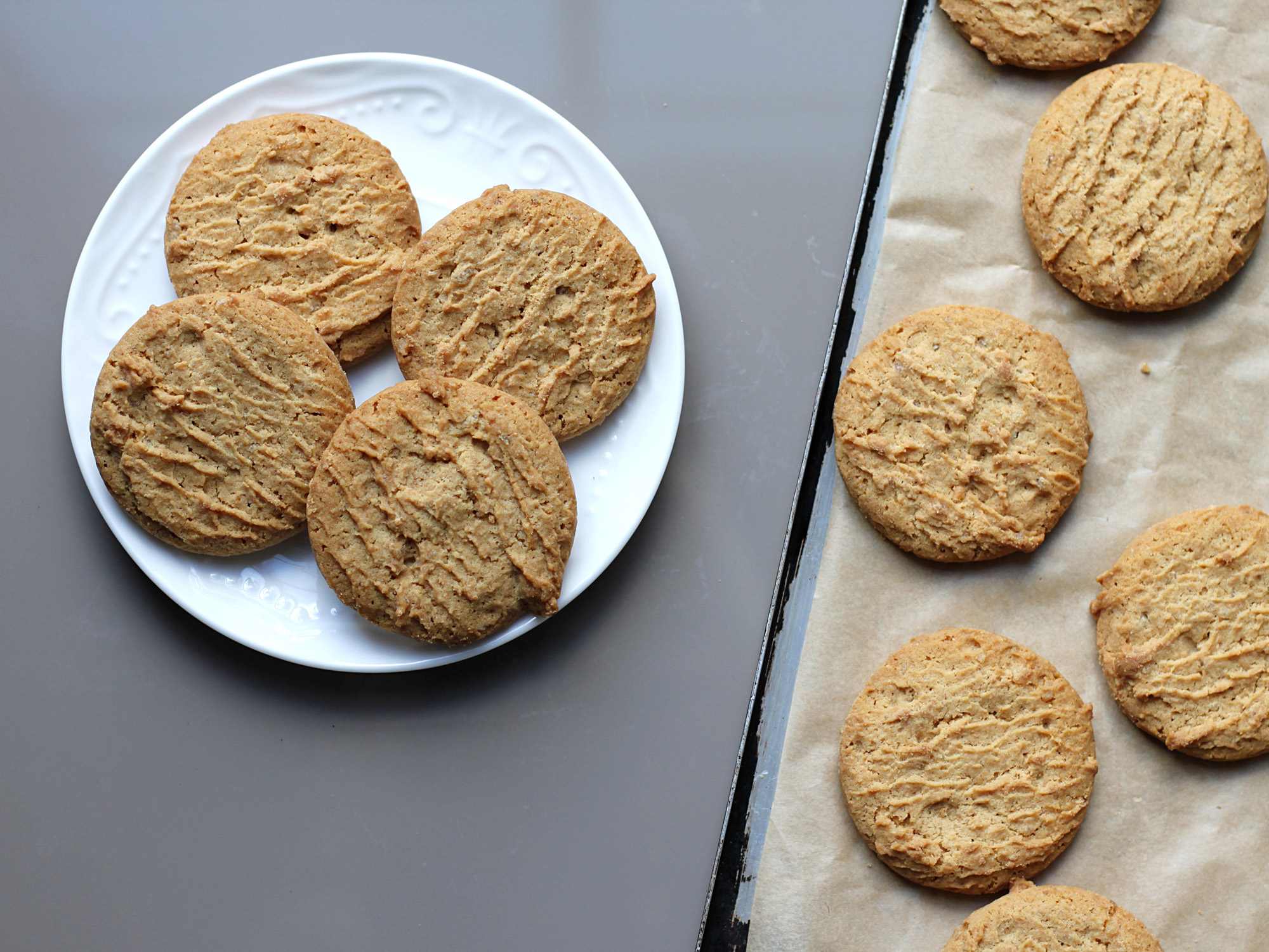 BIG GRANDMA'S BEST PEANUT BUTTER COOKIES