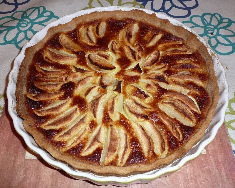 BAVARIAN APPLE CHEESE CAKE TART