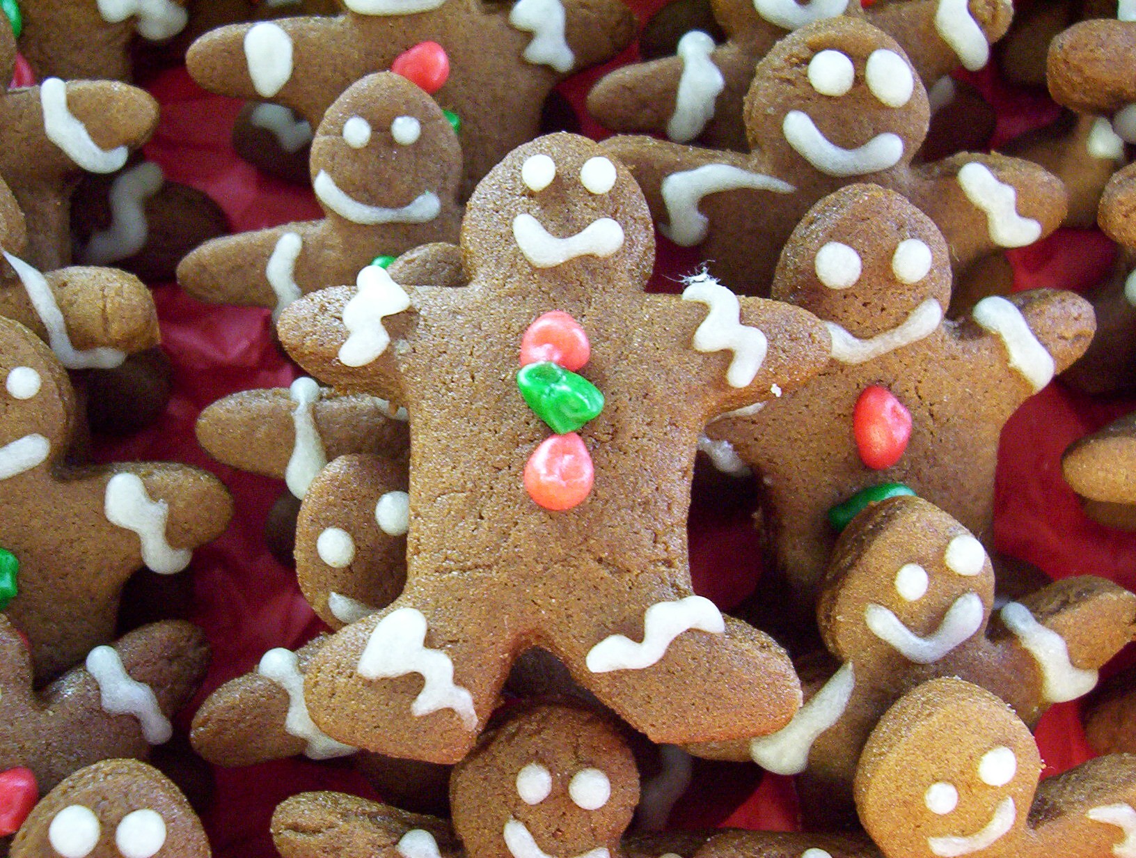 BEST GINGERBREAD COOKIES