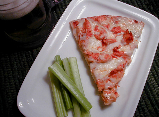 BUFFALO CHICKEN PIZZA