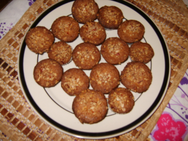 MINI PECAN MUFFINS