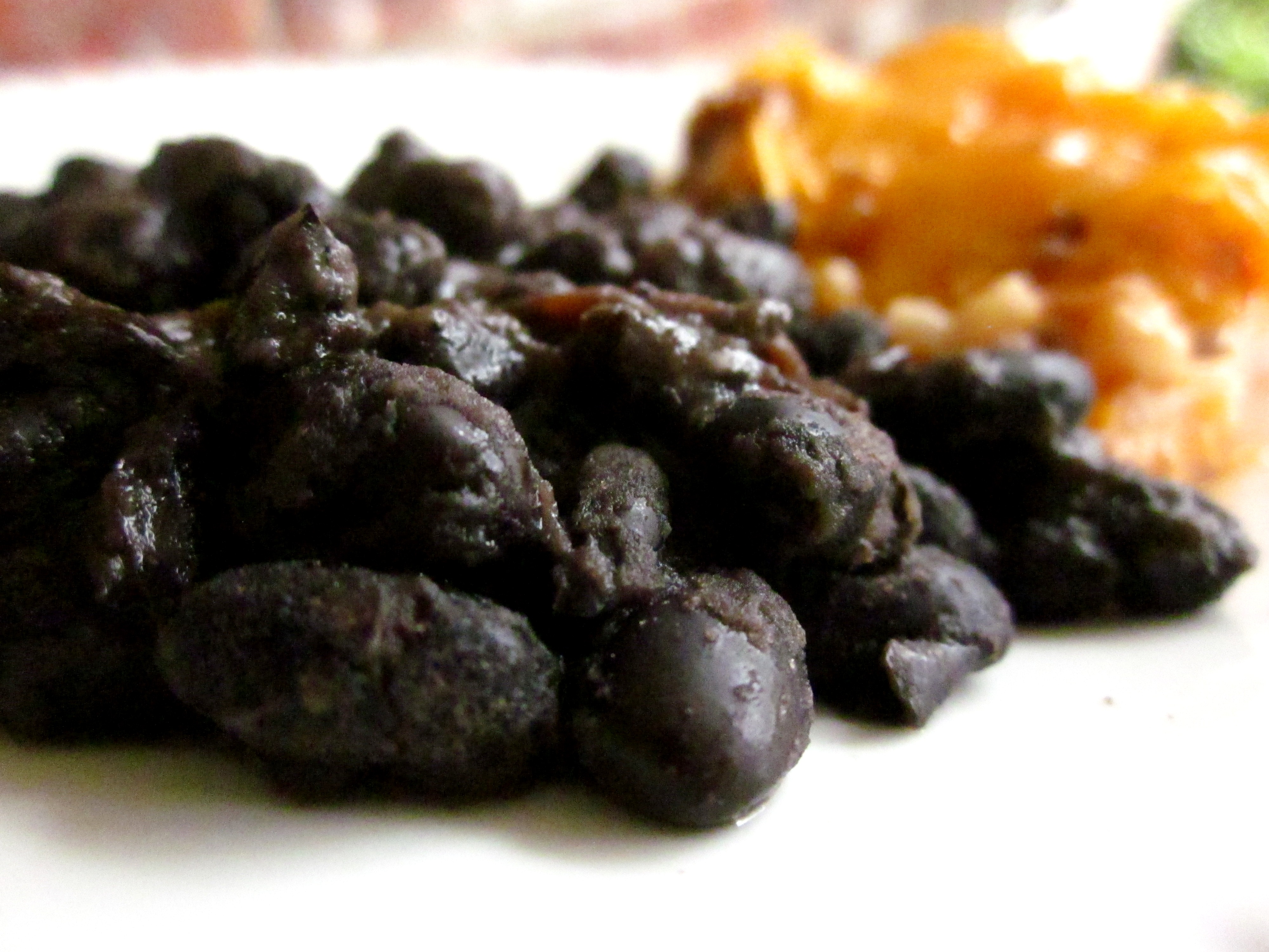 CUBAN BLACK BEANS AND RICE CUBAN BLACK BEANS AND RICE