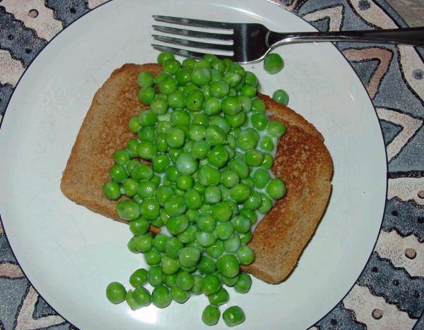 MAMA'S CREAMED PEAS FOR SICK TUMMIES