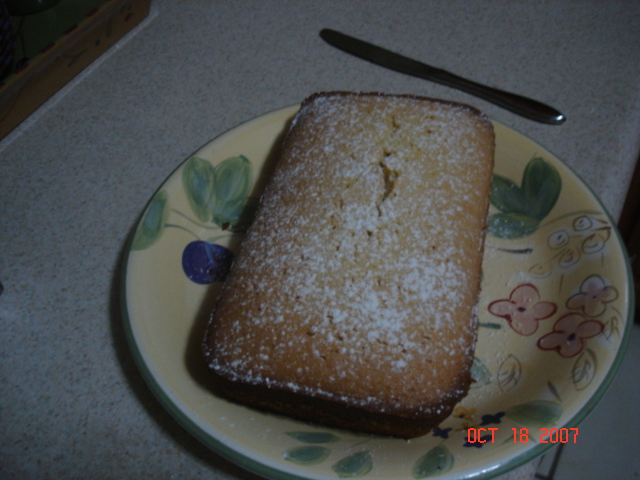 CREAM CHEESE POUND CAKE