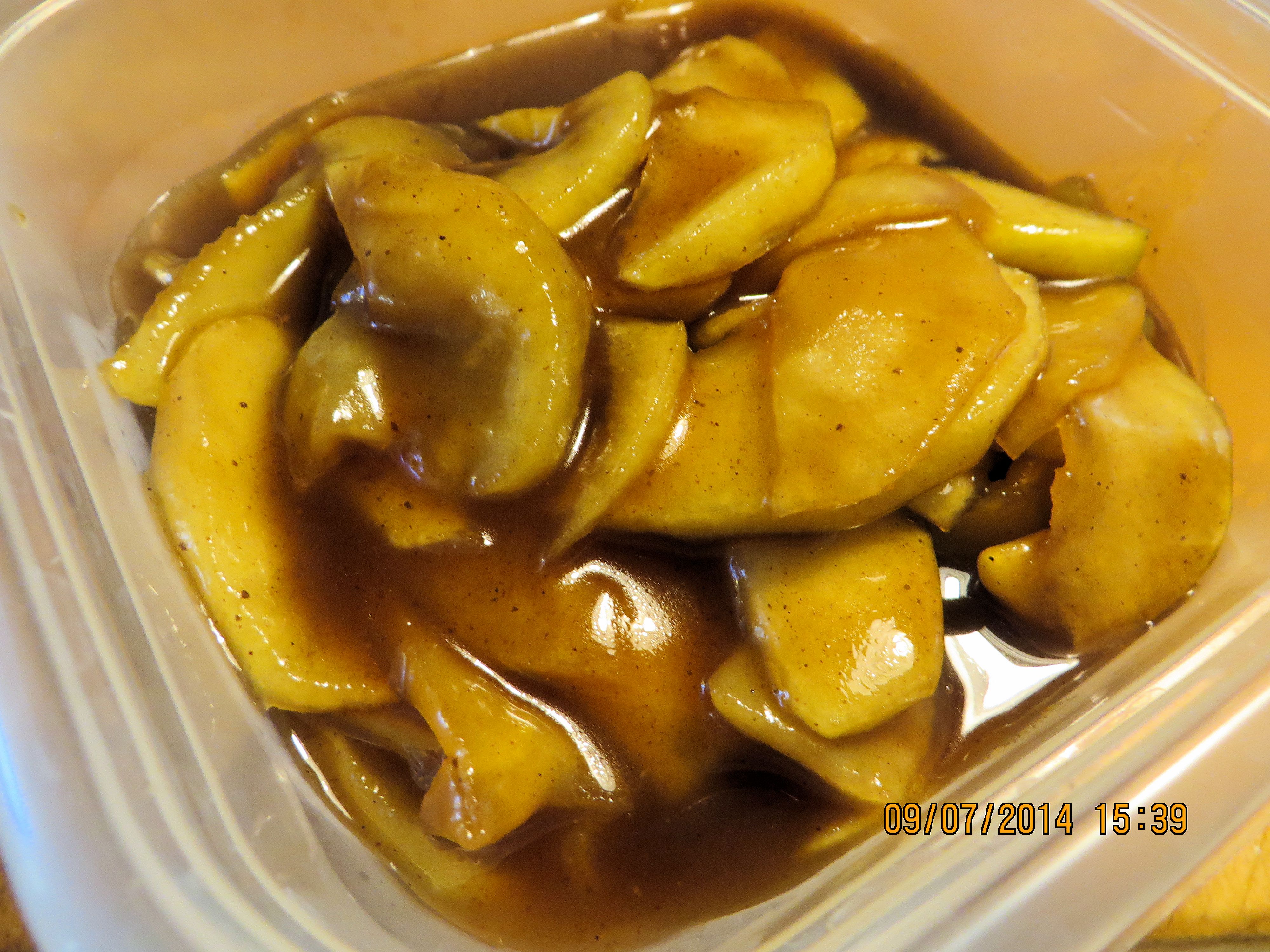 CHUNKY APPLE CINNAMON SYRUP