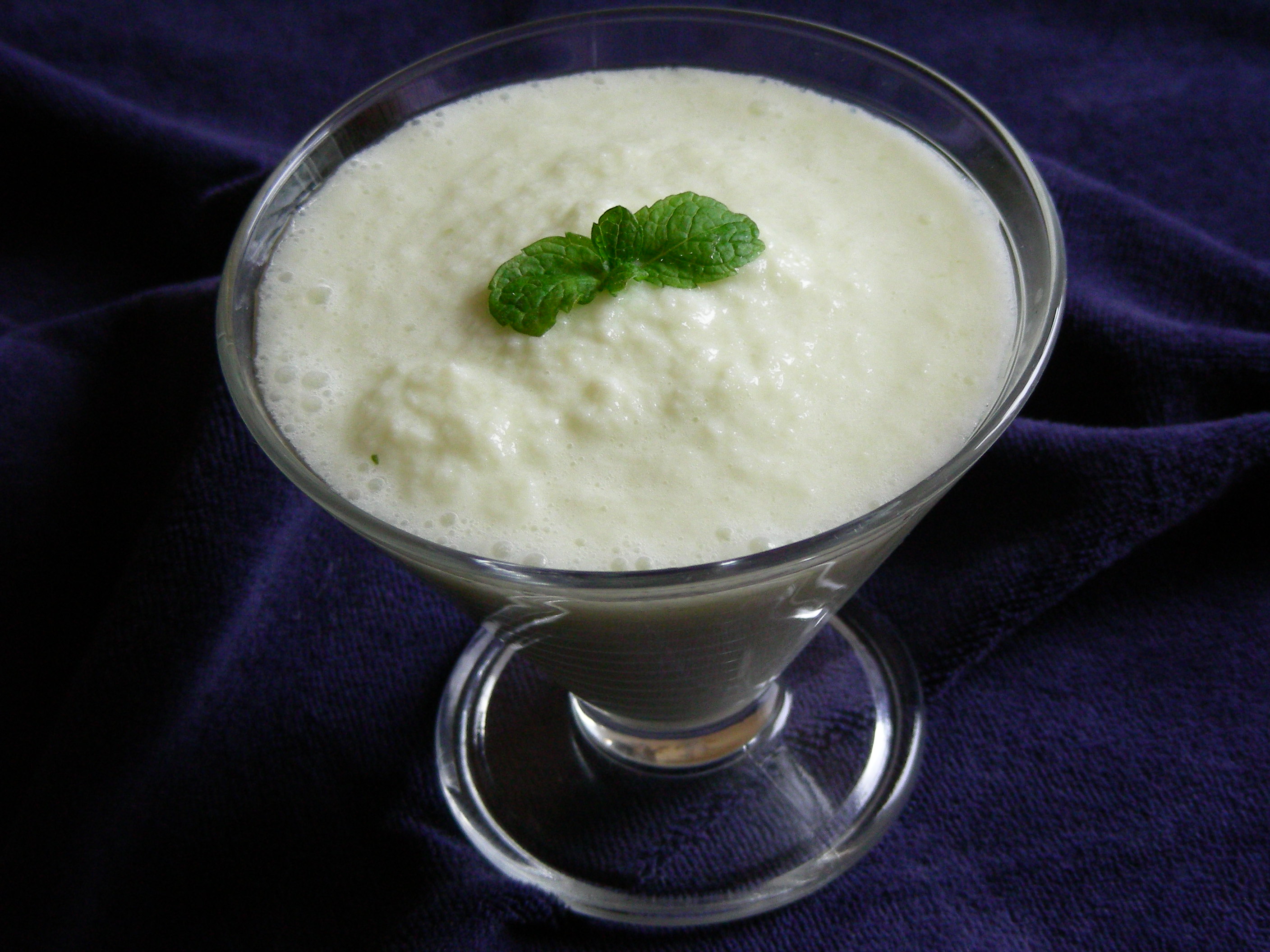 APPLE MILK DRINK (SHARBAT)