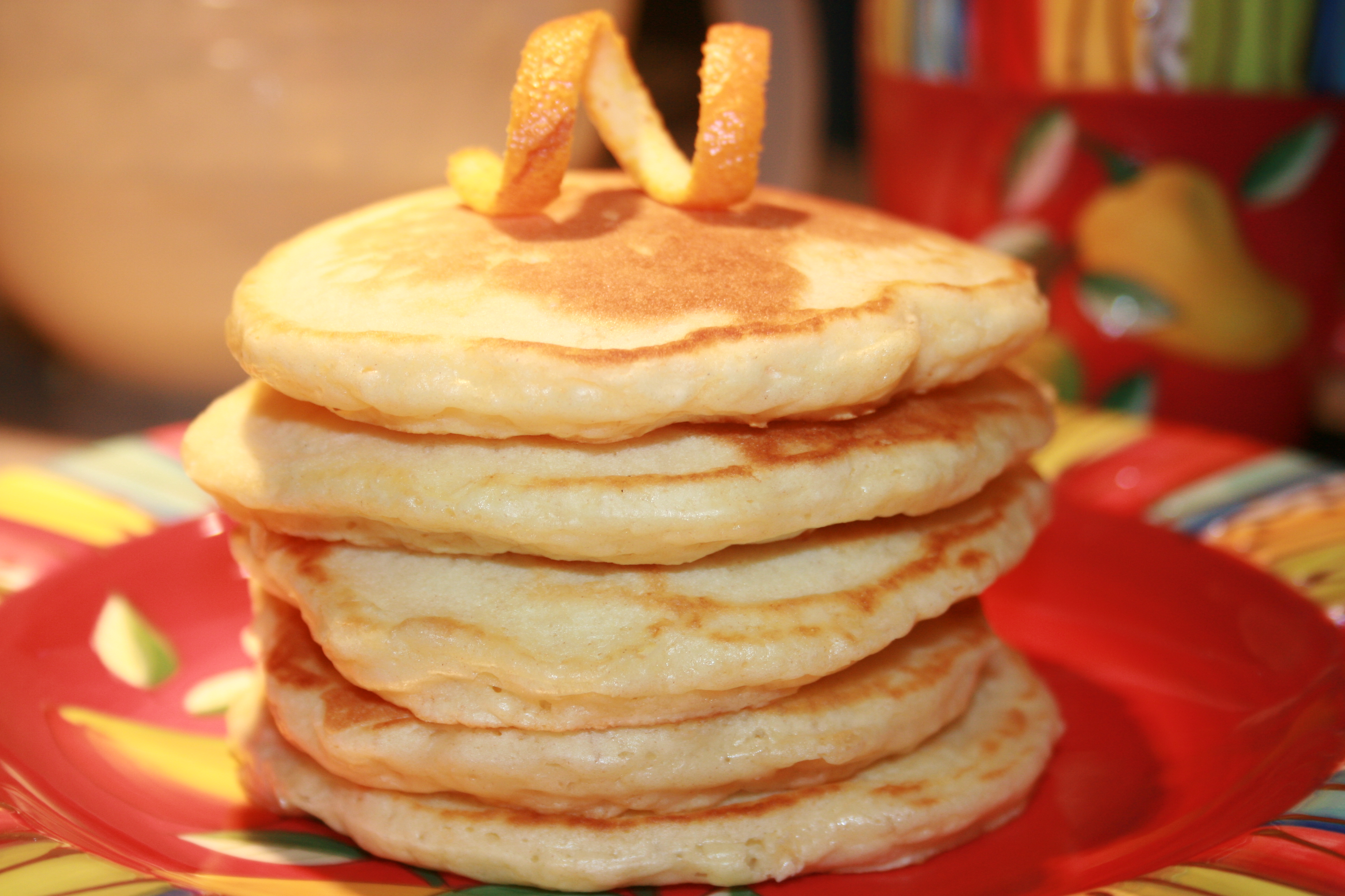 FLUFFY MORNING PANCAKES