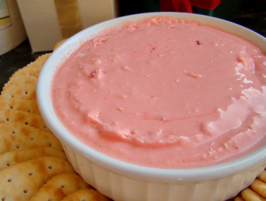 HOT PEPPER JELLY AND CREAM CHEESE DIP