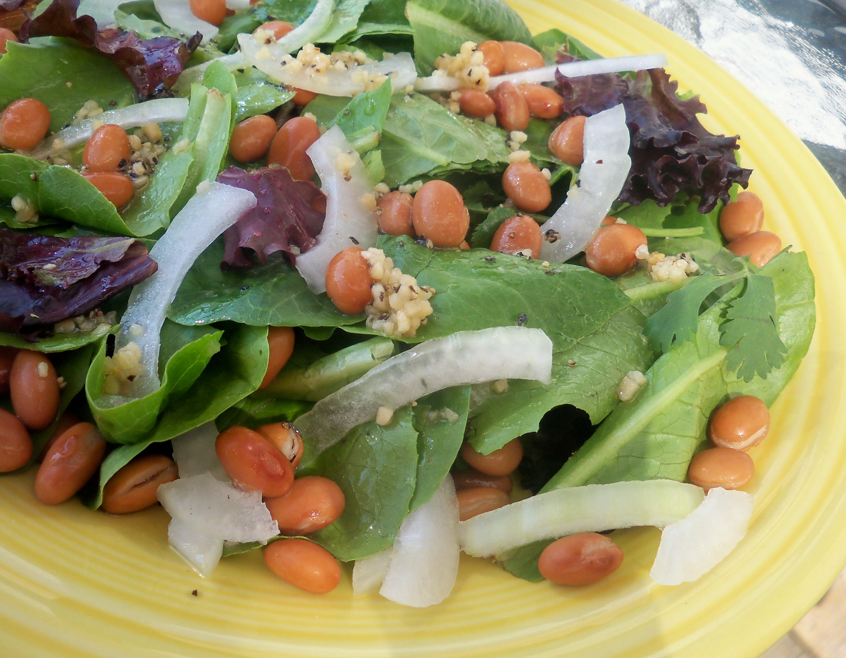 】 Recipe BABY GREENS AND GARLICKY WHITE BEAN SALAD