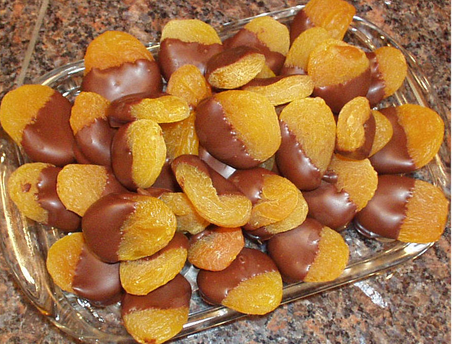 CHOCOLATE COVERED APRICOTS