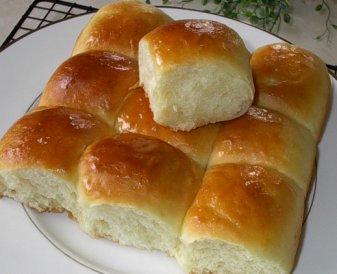 HAWAIIAN SWEET BREAD FOR THE BREAD MACHINE
