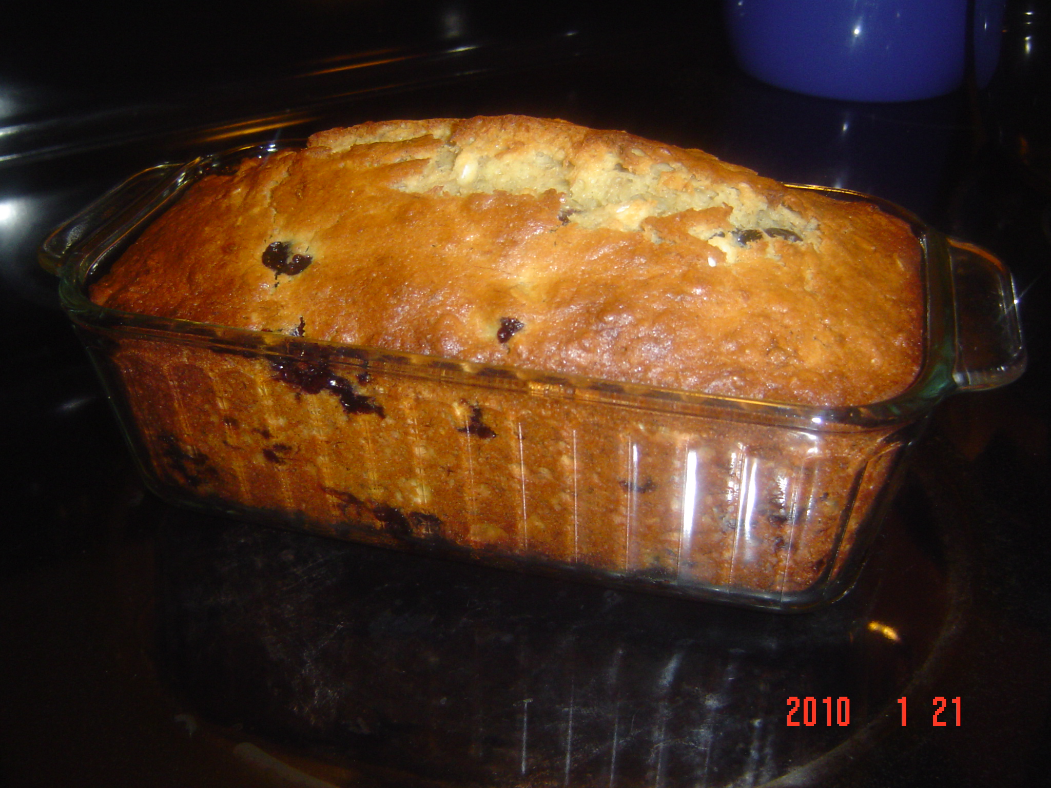 HEALTHY BLUEBERRY-BANANA BREAD