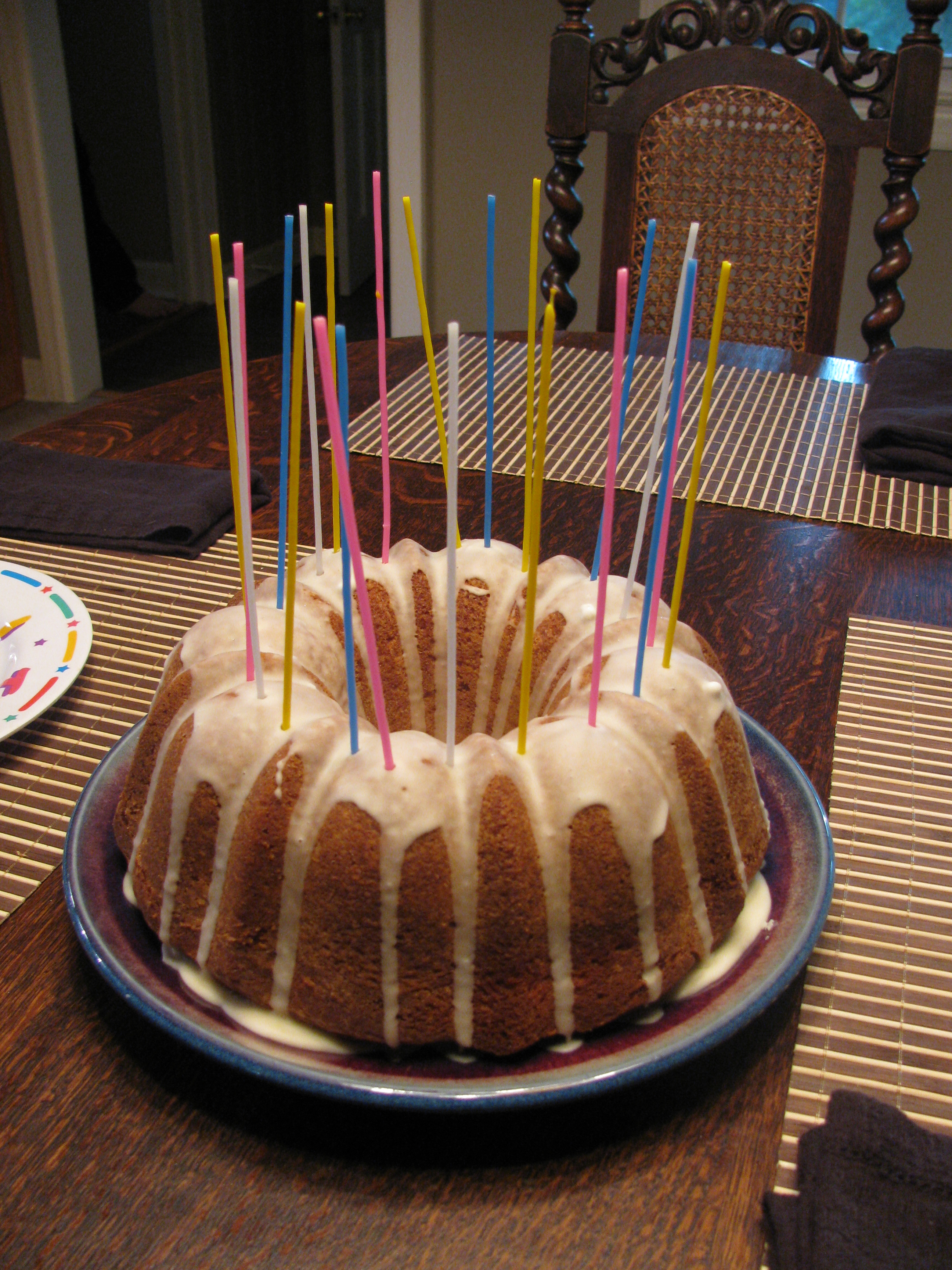 ❄  EXTRA MOIST LEMON, SOUR CREAM AND VANILLA POUND CAKE