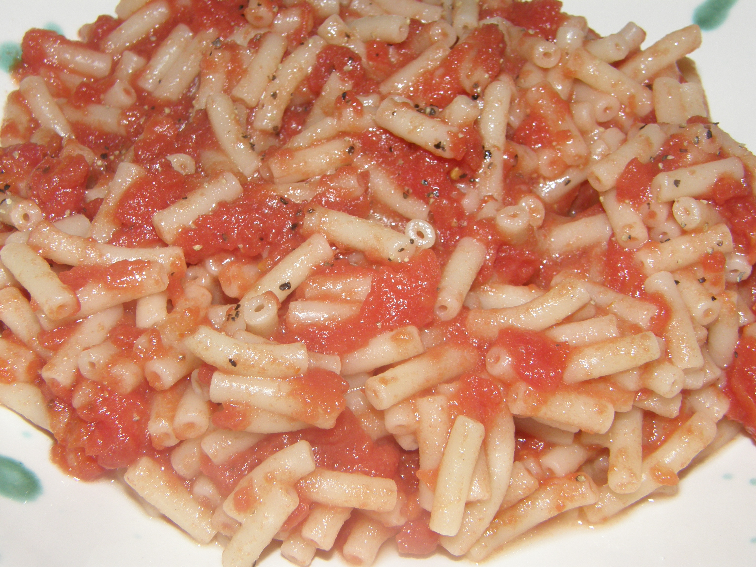 NOODLES AND TOMATOES