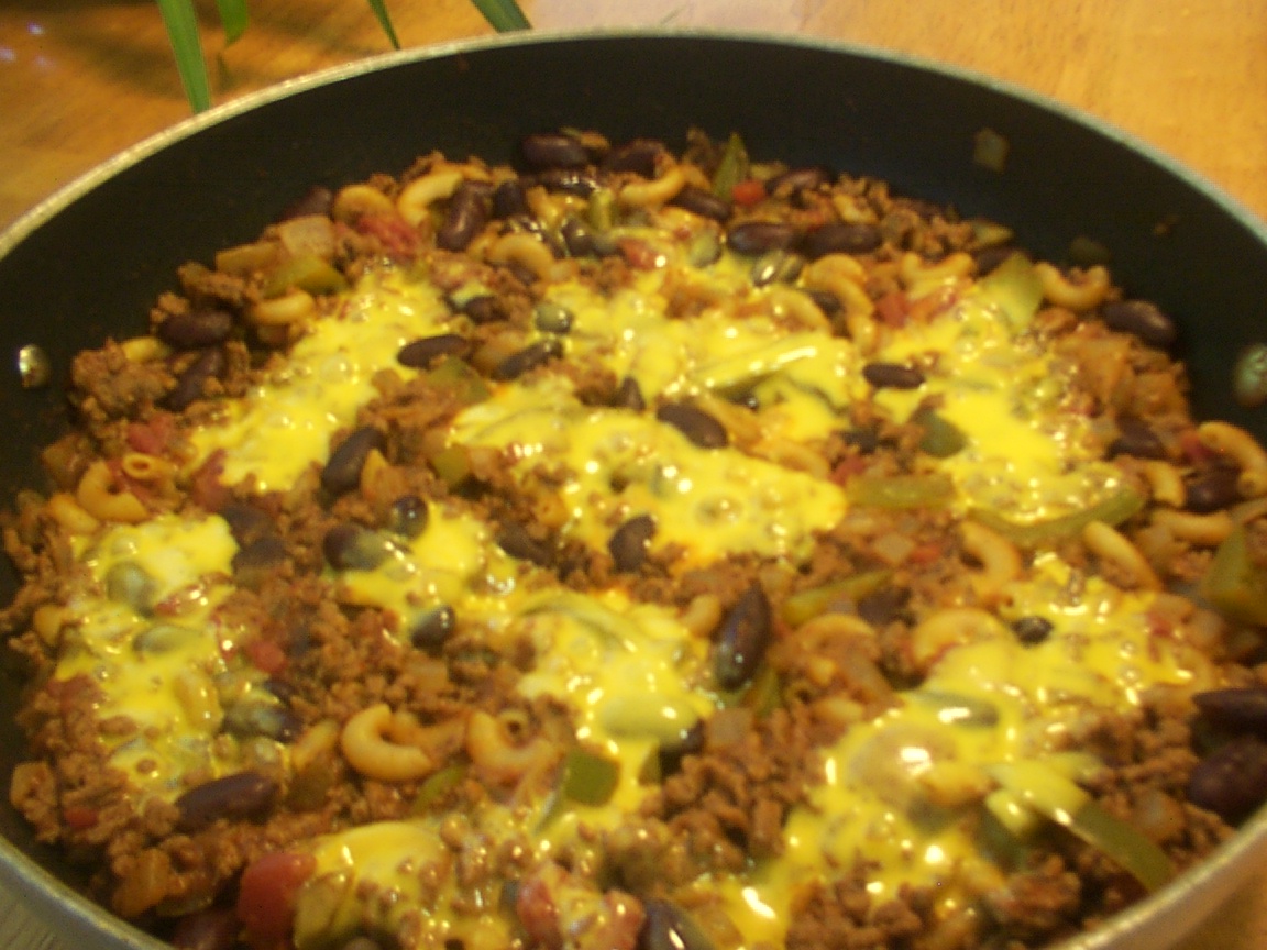 » How To Make LIGHT CHILI MAC SKILLET SUPPER