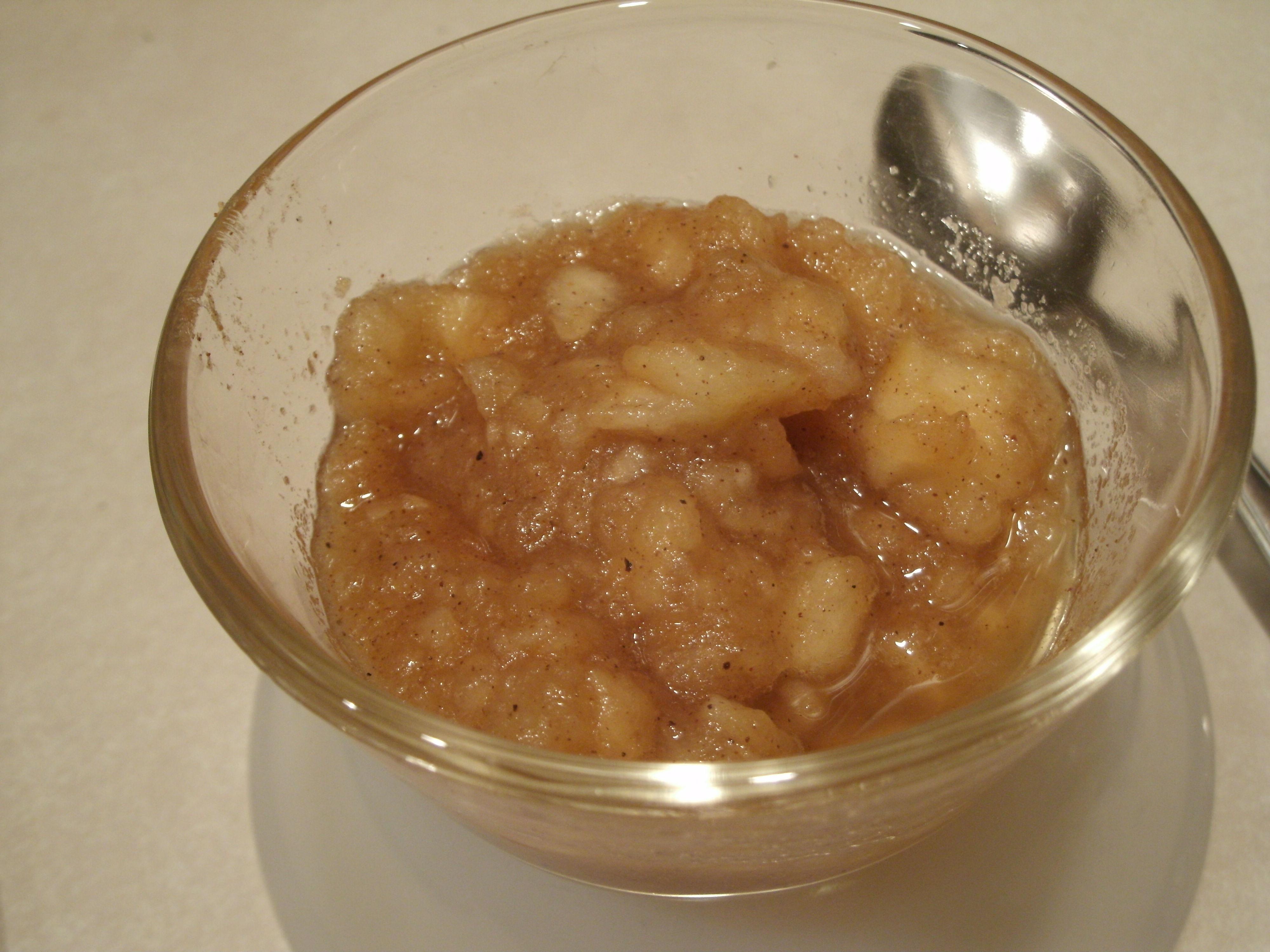 ✧ Easy APPLESAUCE (FOR CANNING)