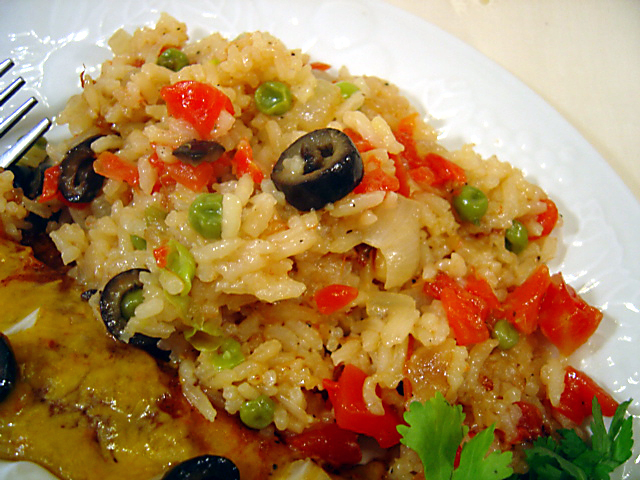 SPANISH RICE WITH OLIVES