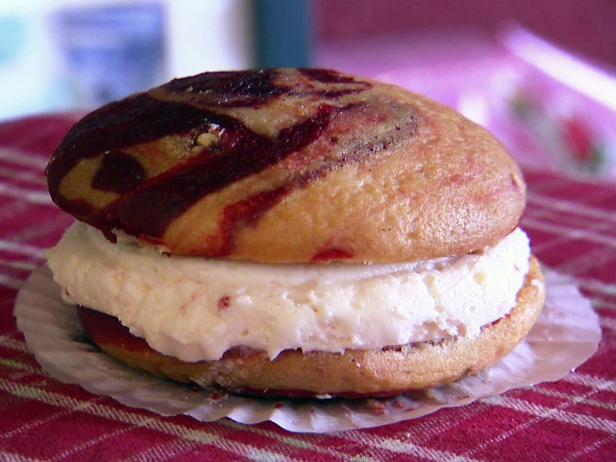 Red Velvet Whoopie Pie with Blueberries