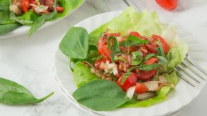 Tomato And Bacon Salad In Bibb Lettuce Cups Recipe Food Com