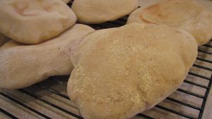 Khubz Arabi Pita Or Flat Bread Recipe Food Com Preparation of khubz tannur 'tandoor bread'. khubz arabi pita or flat bread