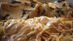 Garlic Basil Chicken With Red Roasted Pepper Alfredo Spaghetti Recipe Red Food Com
