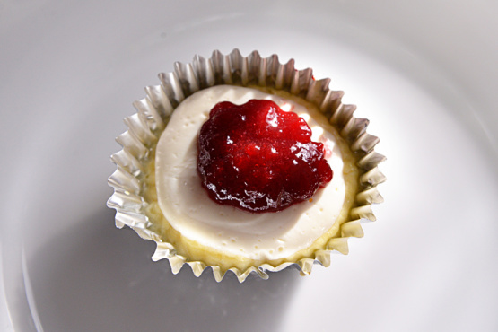 Low-Carb Cheesecake Cupcakes