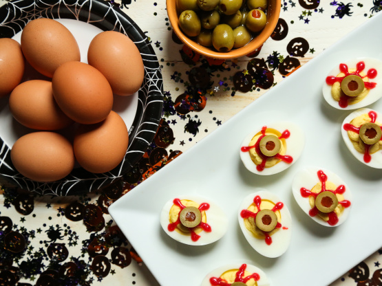 spooky edible eyeballs