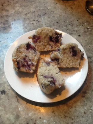 jumbo blueberry muffins with streusel topping
