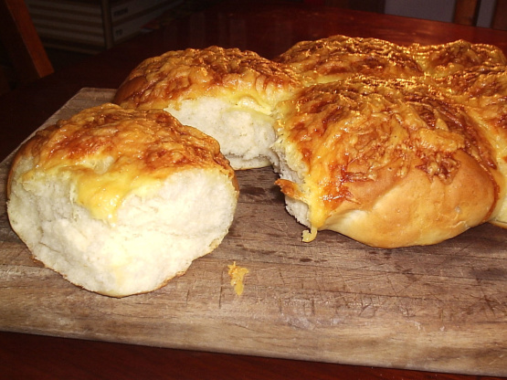 Cheesy Bread Rolls  