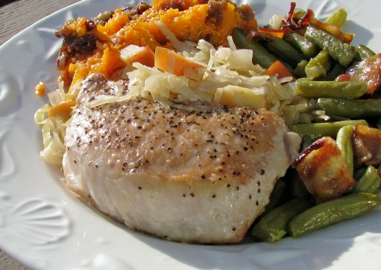 Pork Chops With Sauerkraut and Apple Recipe - Food.com