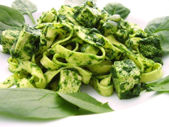 Light Spinach Pasta with Tofu