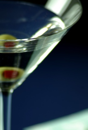 Recently Viewed A gin and tonic is a simple cocktail that combines gin with tonic water and fresh lime making it an easy drink to prepare after a hard day but are looking for something a bit shopteddybears9.ml Time: 2 mins.