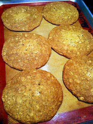 Harvest Oatmeal Chocolate Chip Cookies Recipe - Food.com