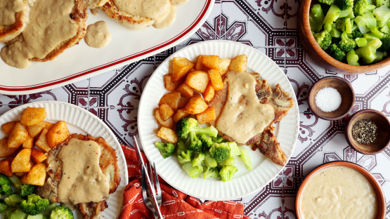 Country Fried Pork Chops With Cream Gravy Recipe - Food.com