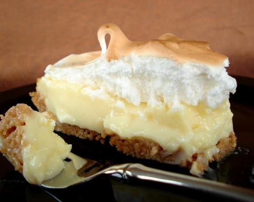Creamy Vanilla Pudding Pie