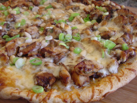 Spicy Garlic Chicken Pizza