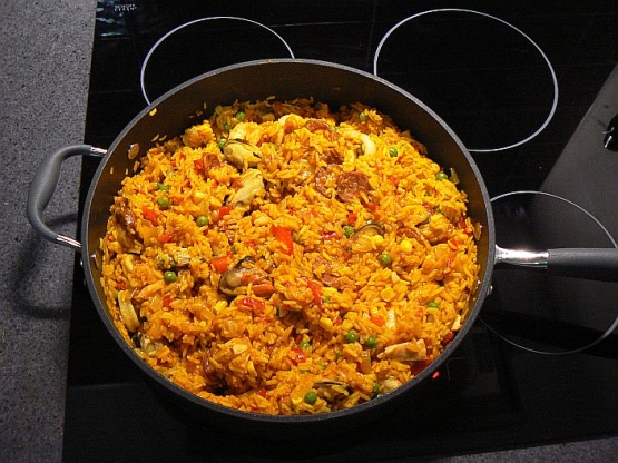 Seafood Spanish Rice Recipe - Genius Kitchen